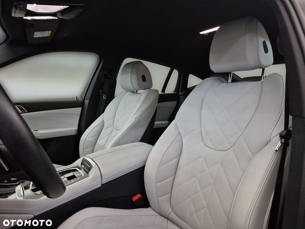 BMW X6 - 13