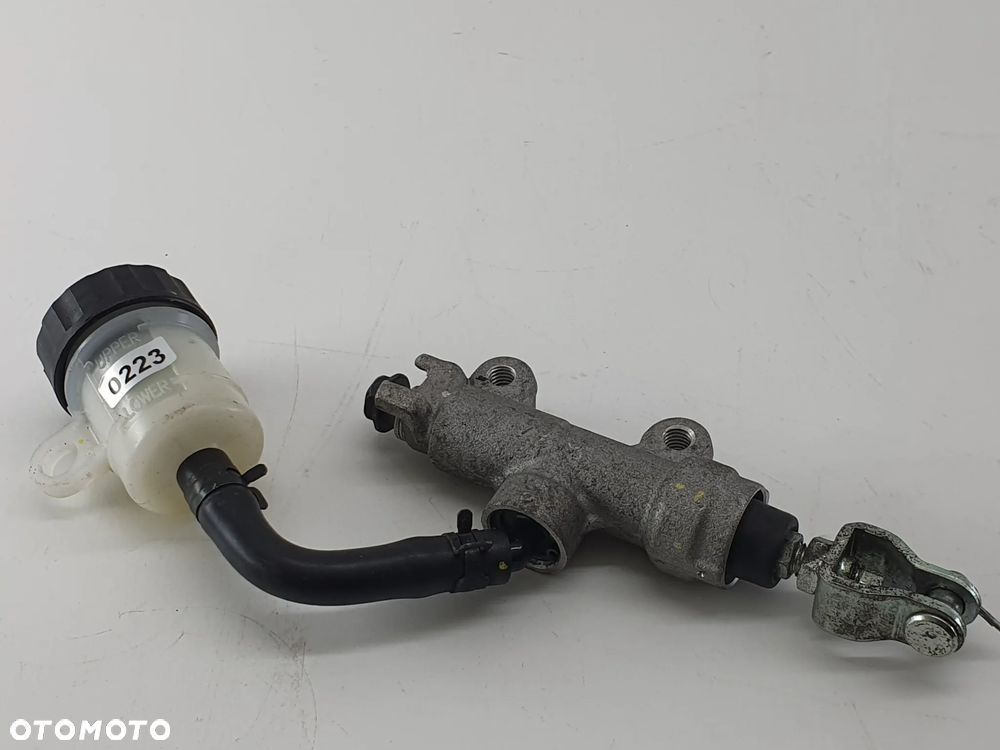 KAWASAKI Z-900 17-19 POMPA HAMULCOWA TYŁ - 1