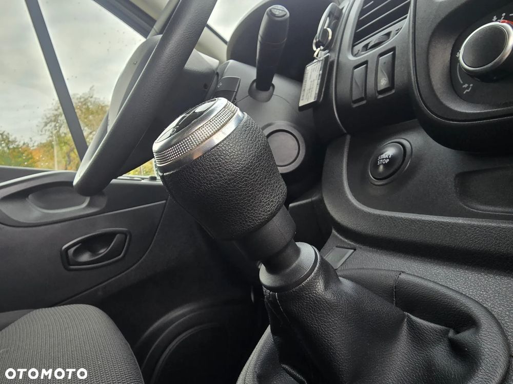 Renault Trafic - 9