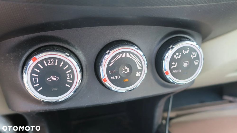 Citroën C-Crosser 2.2 HDi Exclusive DCS - 19