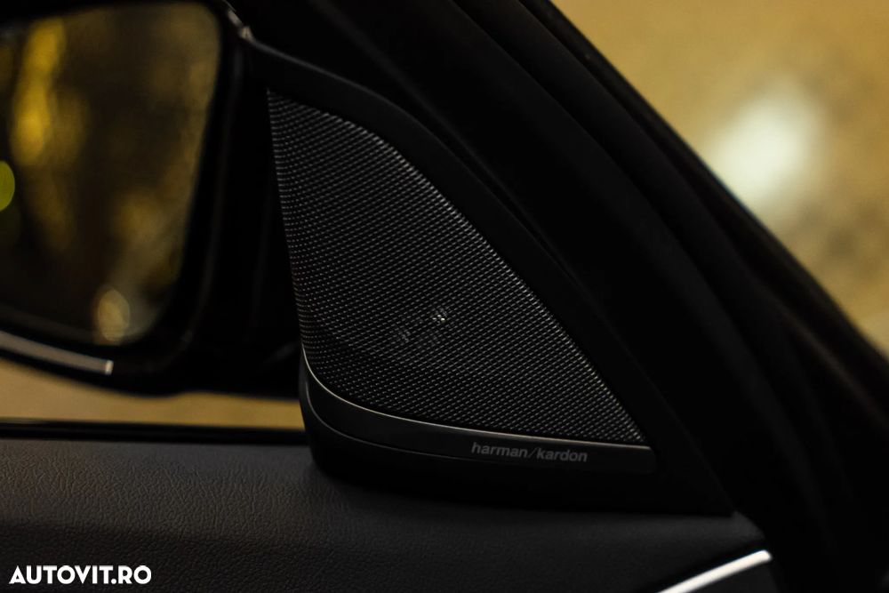 BMW Seria 5 530e xDrive Aut. - 25