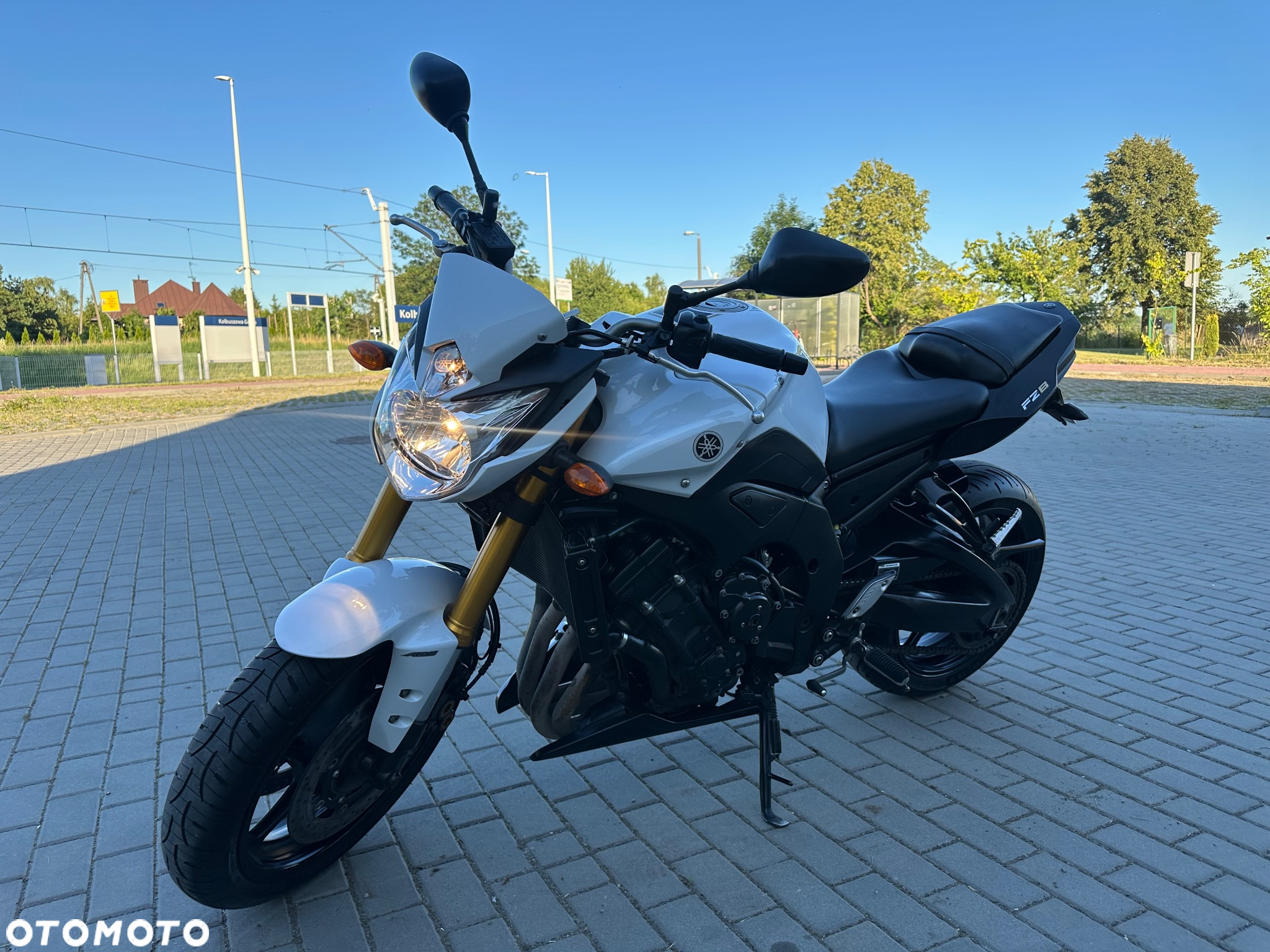 Yamaha FZ8 - 11