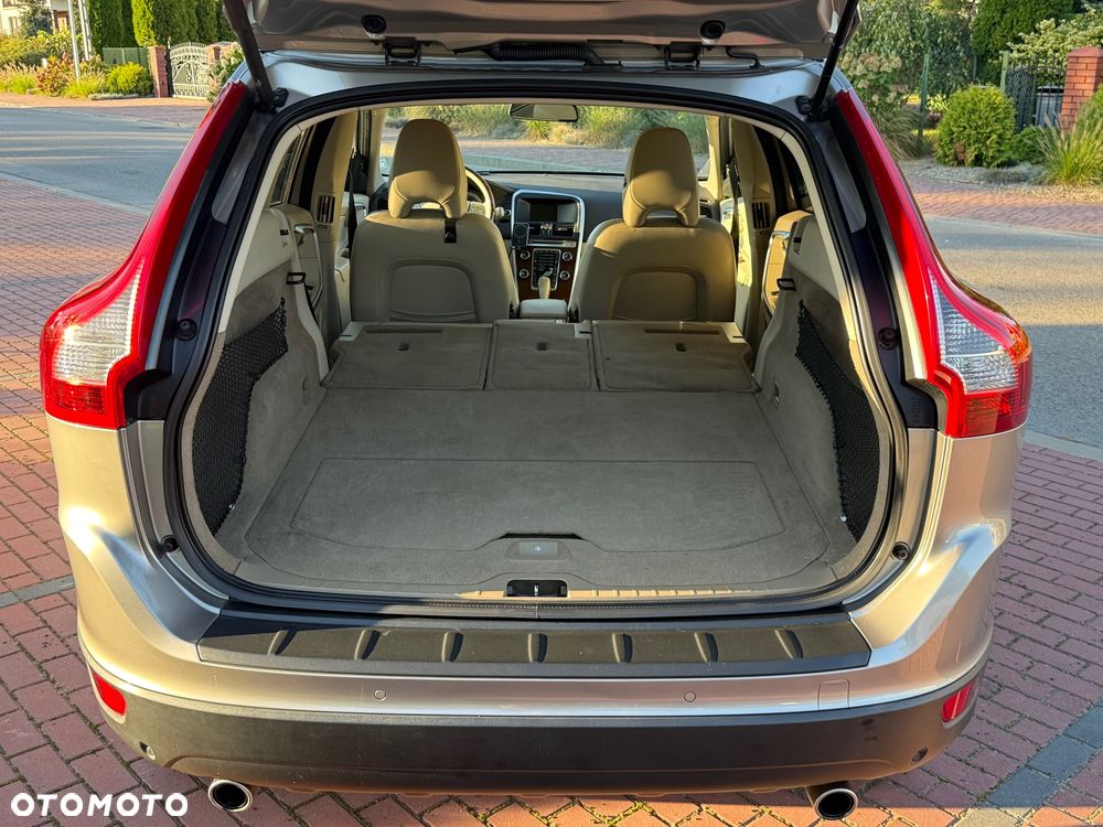 Volvo XC 60 - 35