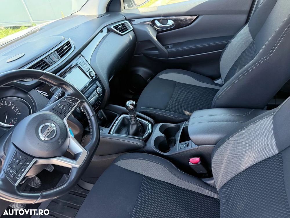Nissan Qashqai 1.3 138CP 2WD Acenta - 9