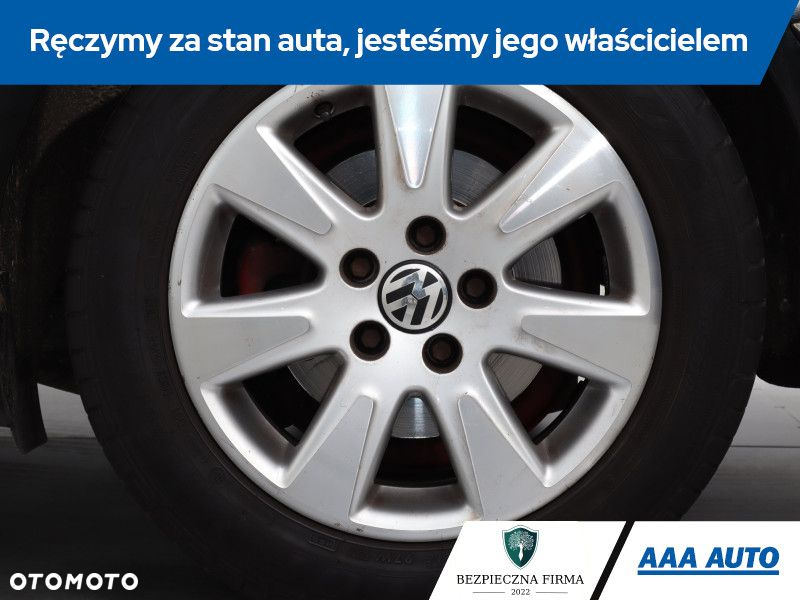 Volkswagen Passat - 16