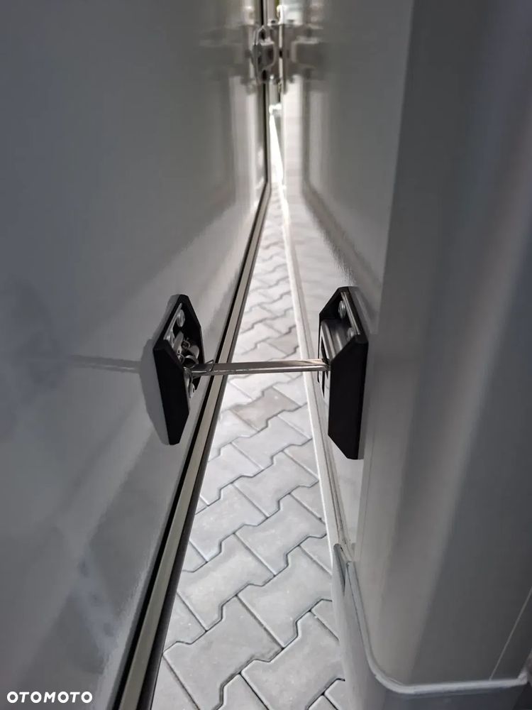 Fiat Ducato Kontener z windą - 28
