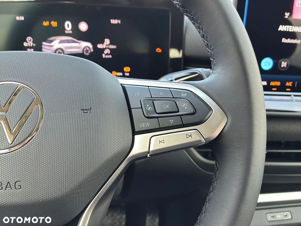 Volkswagen T-Roc - 15