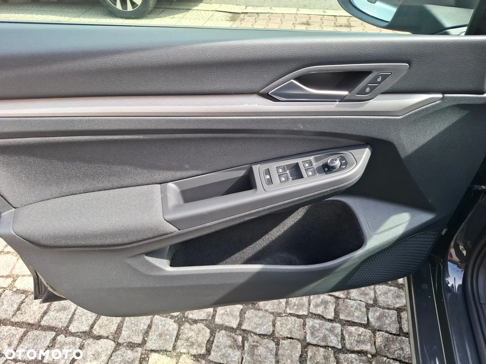 Volkswagen Golf 1.5 TSI EVO Life - 30