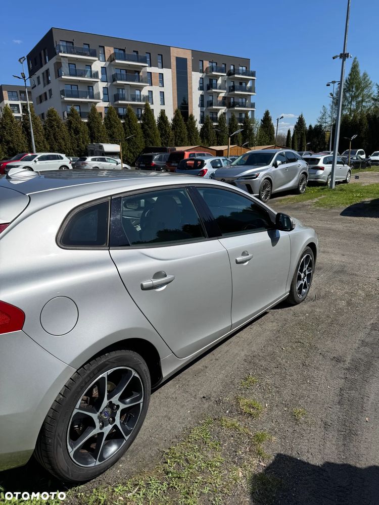 Volvo V40 D3 Kinetic - 8