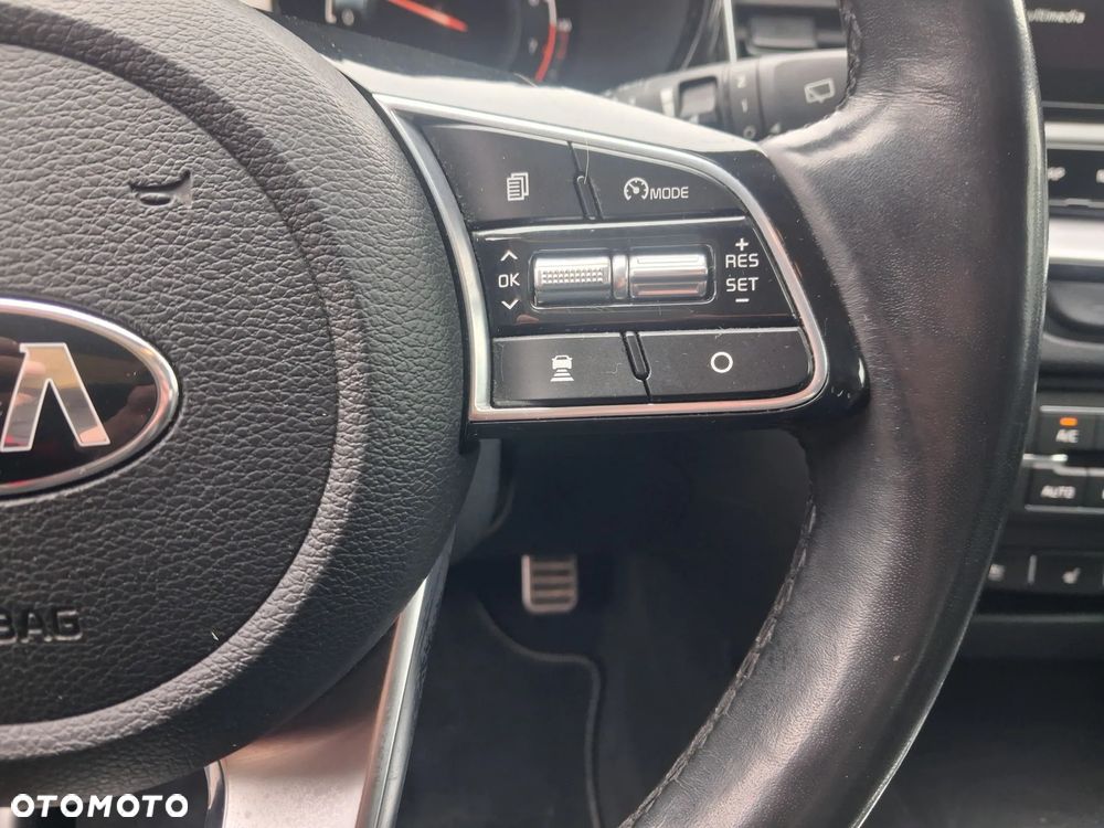Kia XCeed - 9
