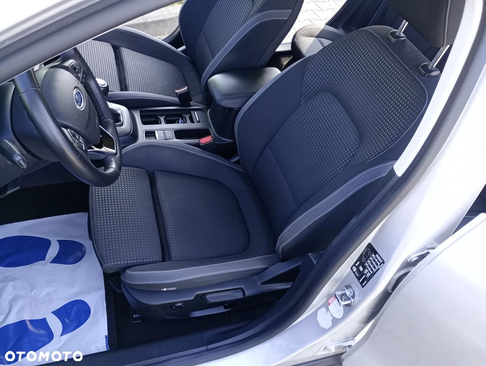 Ford Focus 1.5 EcoBlue Start-Stopp-System TITANIUM STYLE - 11