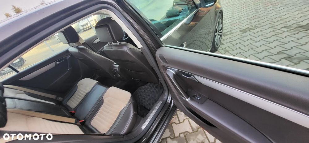 Volkswagen Passat - 17