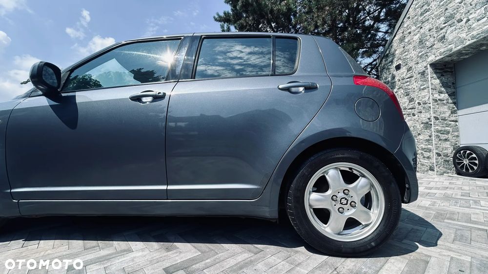 Suzuki Swift 1.3 GLX / Comfort - 23