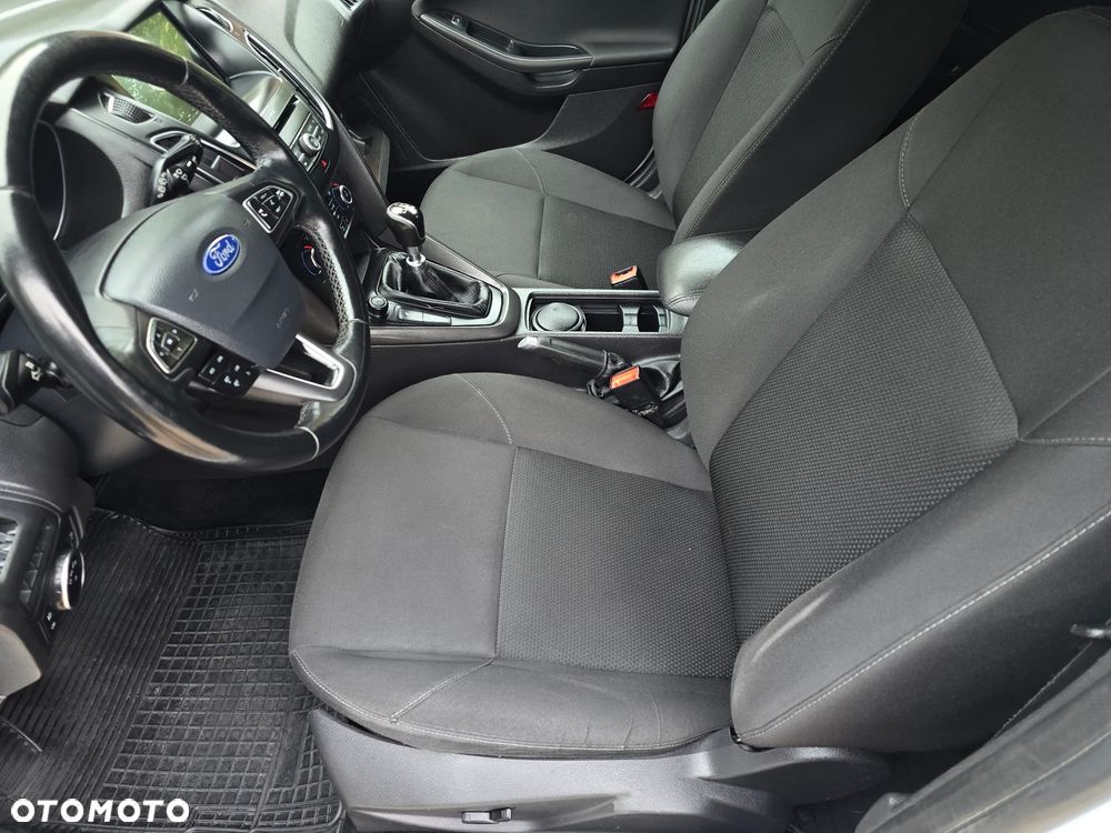 Ford Focus 1.5 TDCi DPF Start-Stopp-System Titanium - 22