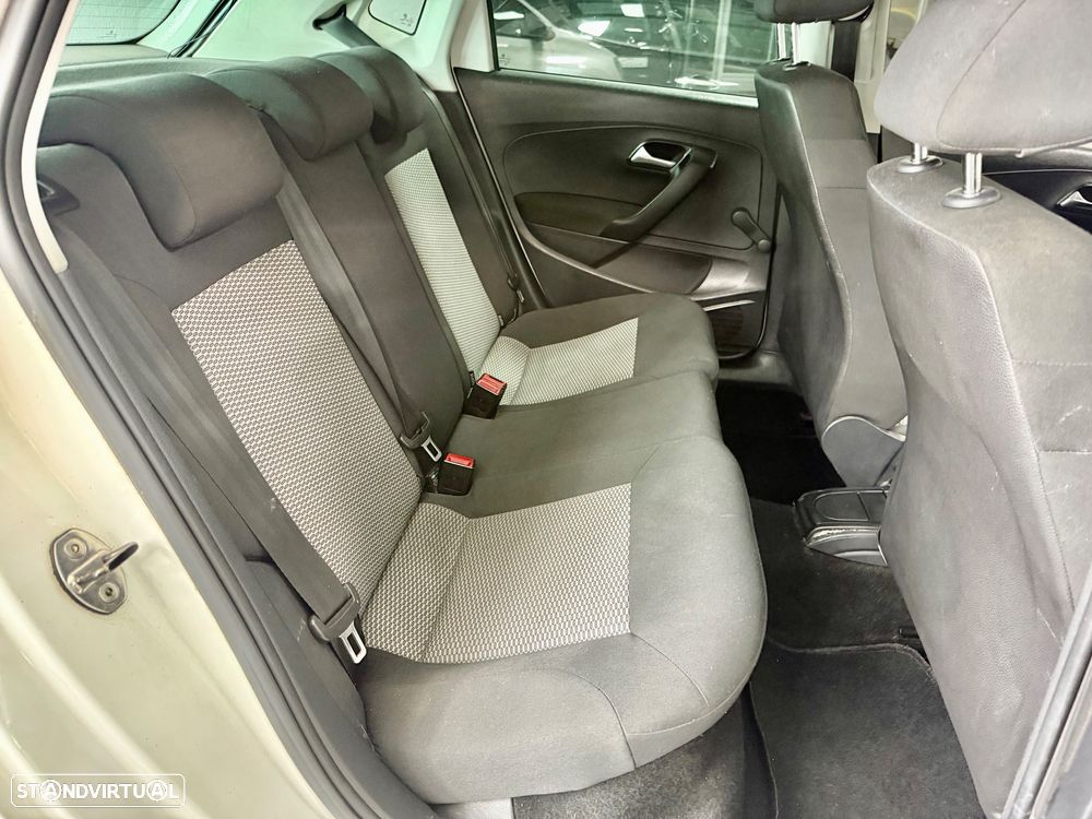 VW Polo 1.2 TDi Blue Motion - 11