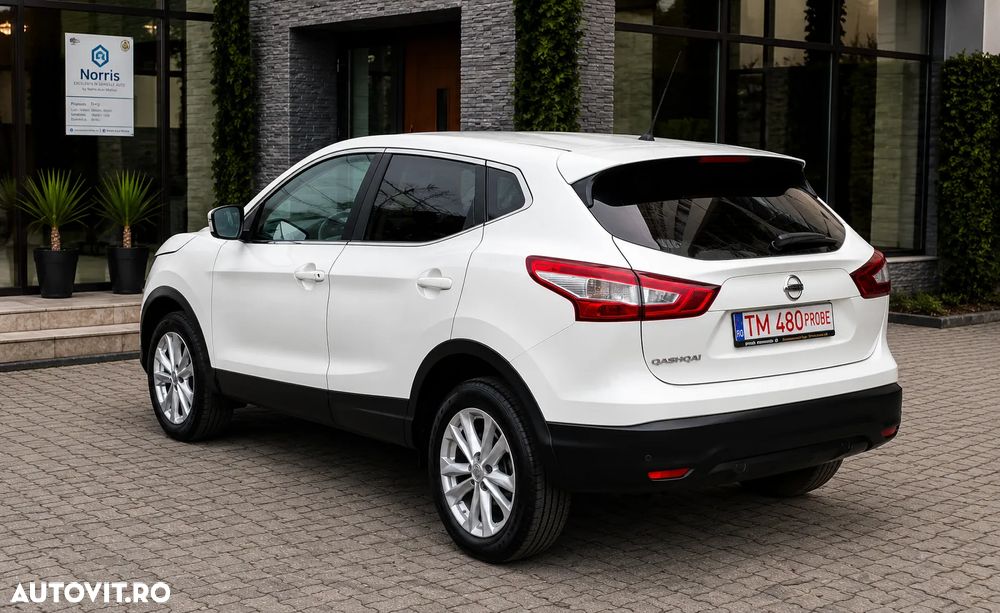 Nissan Qashqai 1.5 dCi DPF 360 - 5