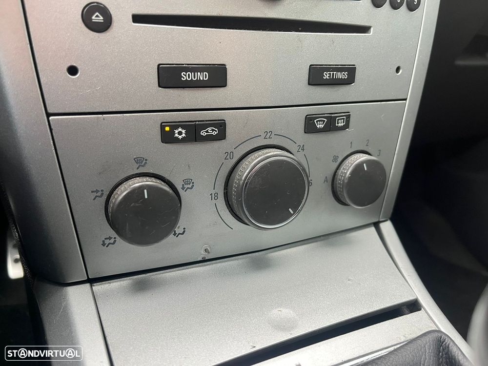 Opel Astra GTC 1.3 CDTI - 15