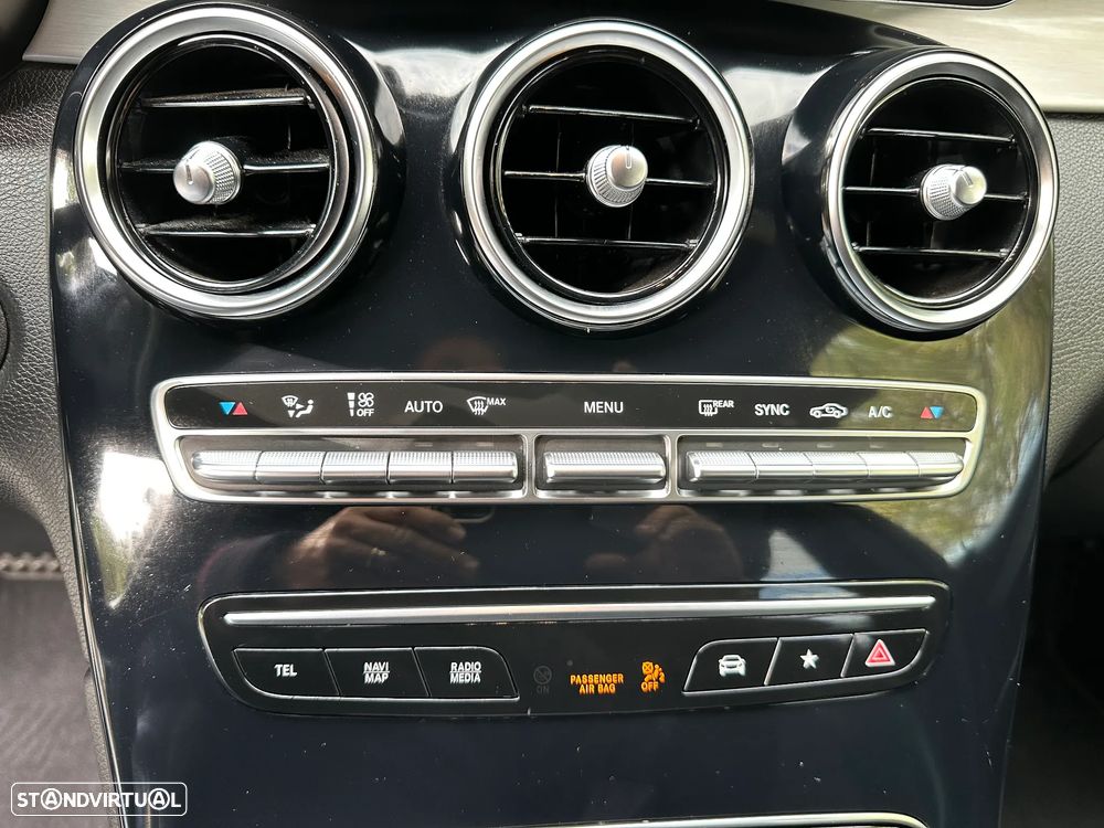 Mercedes-Benz GLC 220 d 4Matic 9G-TRONIC AMG Line - 41
