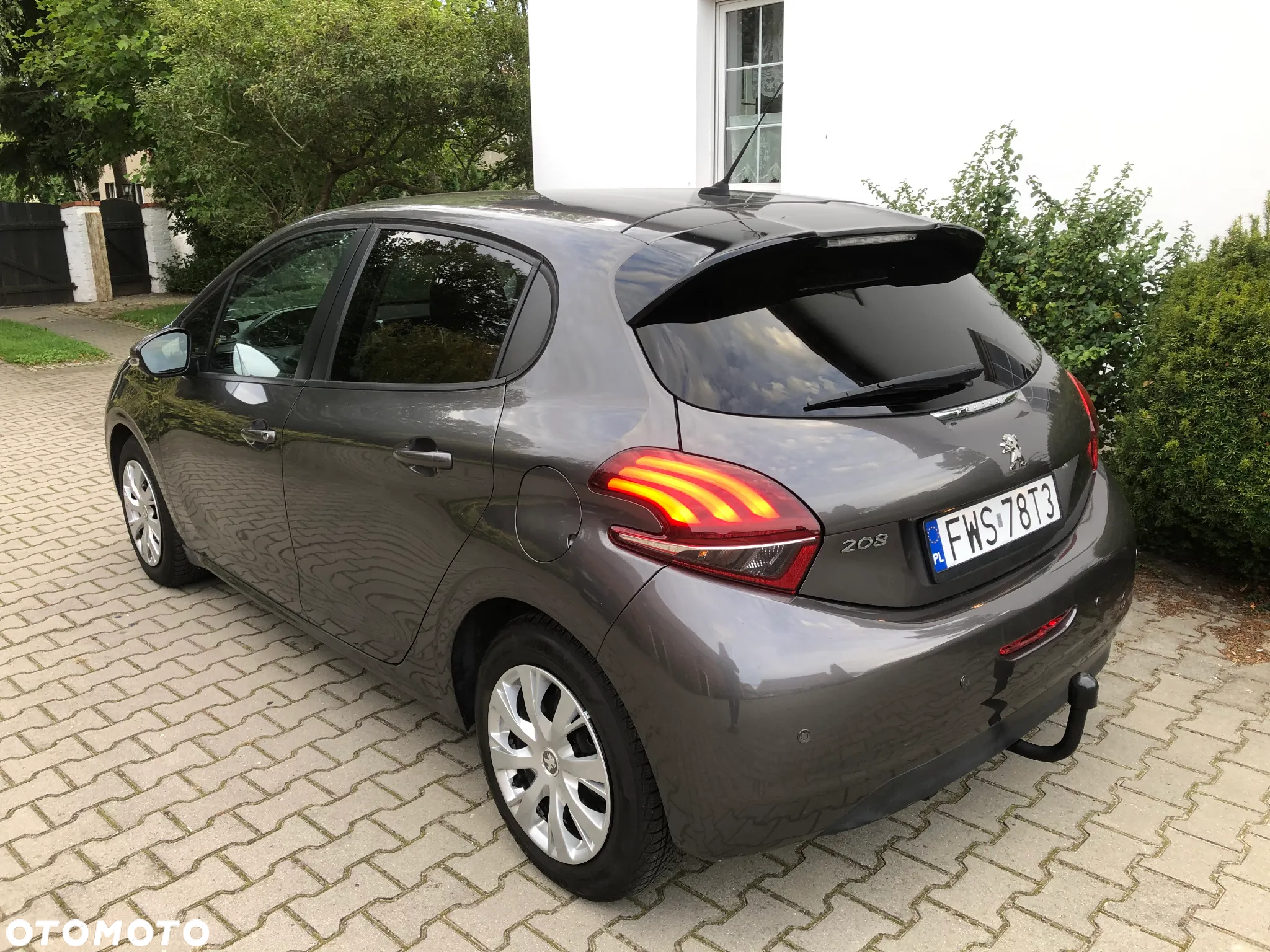 Peugeot 208 PureTech 82 Start & Stop Allure - 8