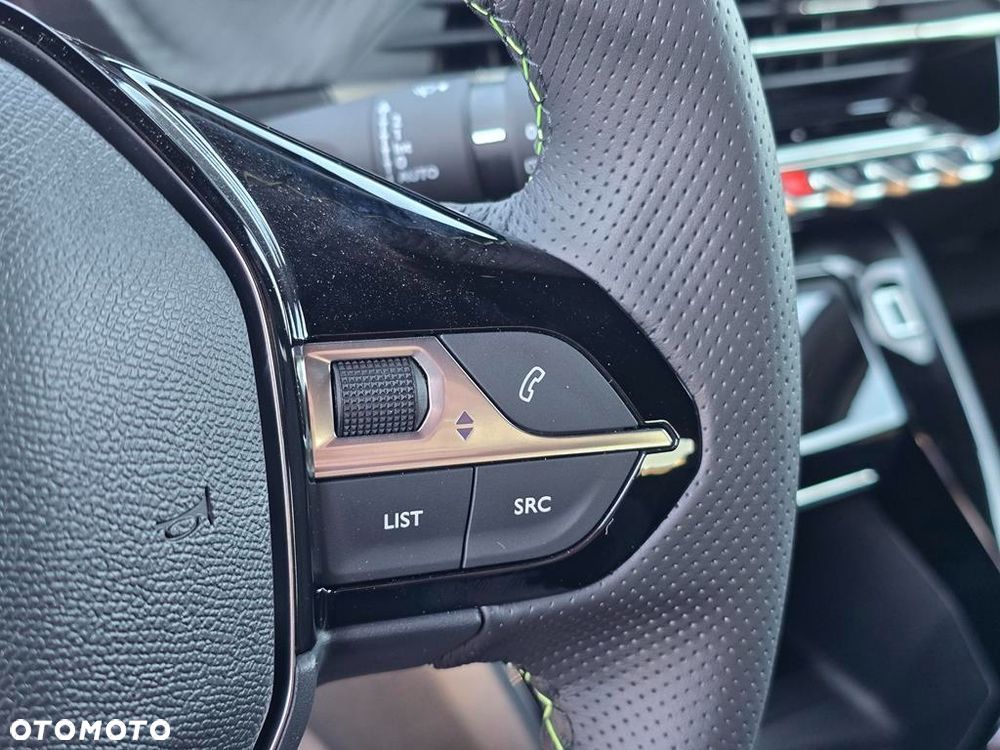 Peugeot 208 1.2 mHEV GT - 16