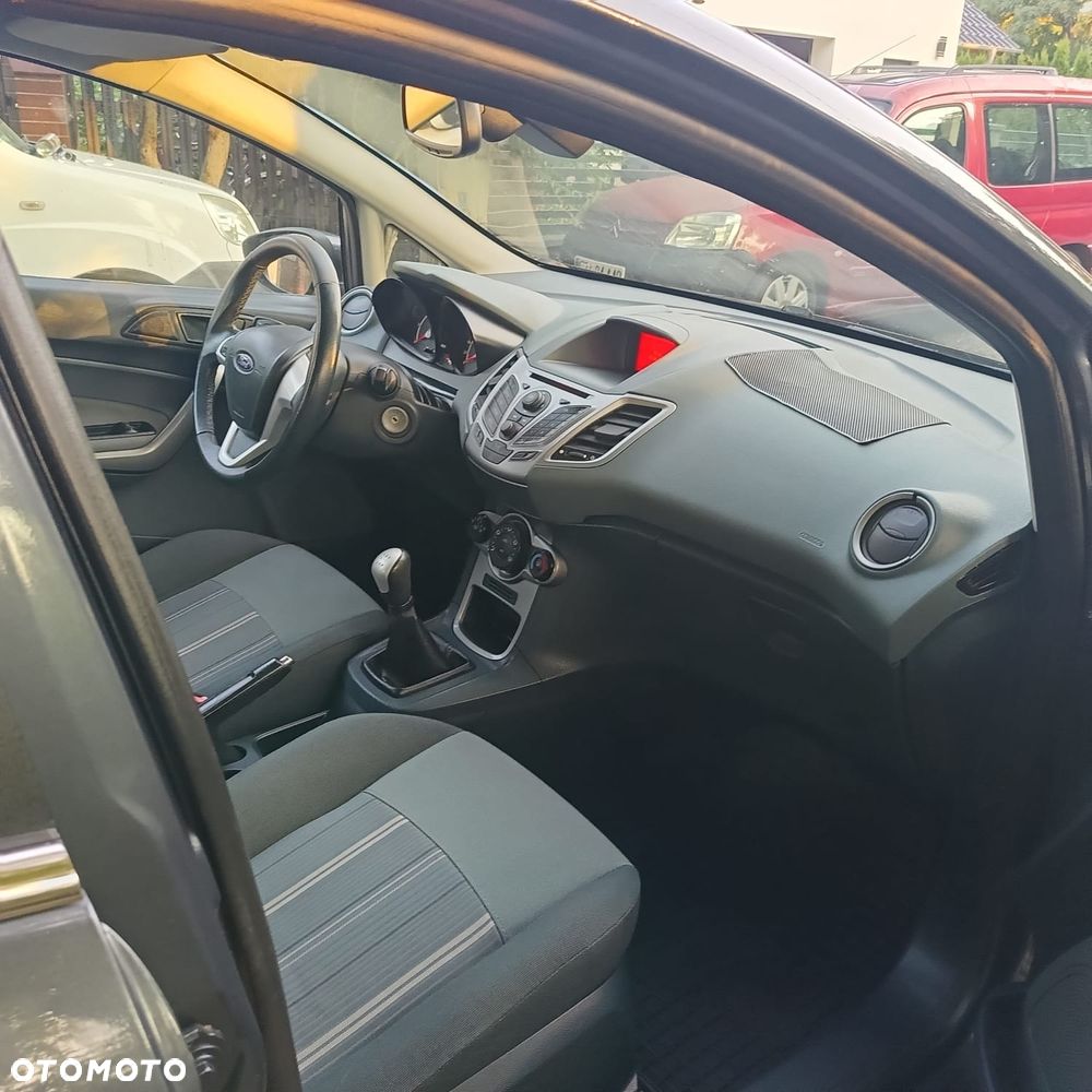 Ford Fiesta - 3