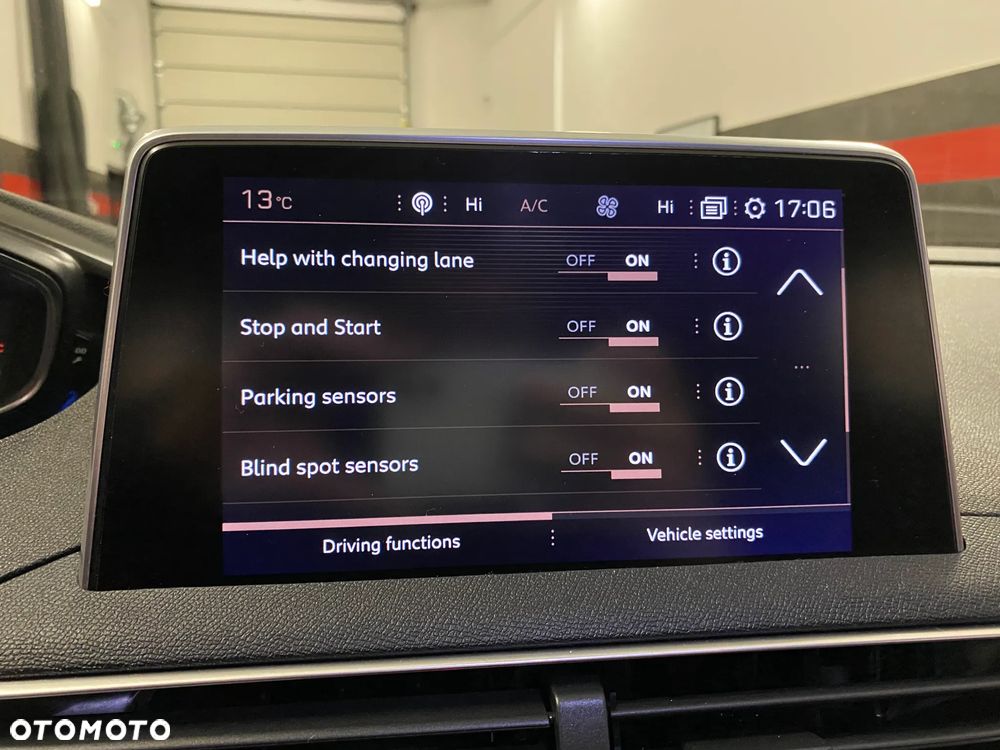 Peugeot 5008 2.0 BlueHDi Allure 7os - 26