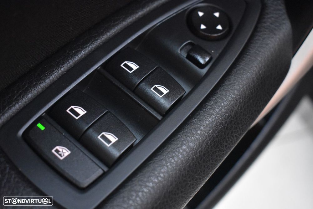 BMW 116 d Advantage Auto - 46