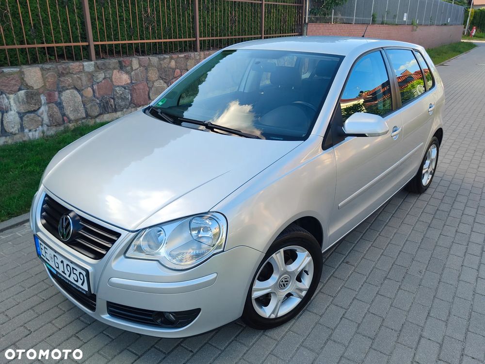 Volkswagen Polo 1.4 Comfortline - 1