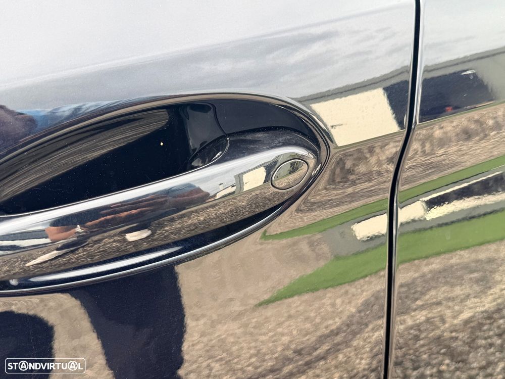 BMW 530 e Pack Desportivo M - 15