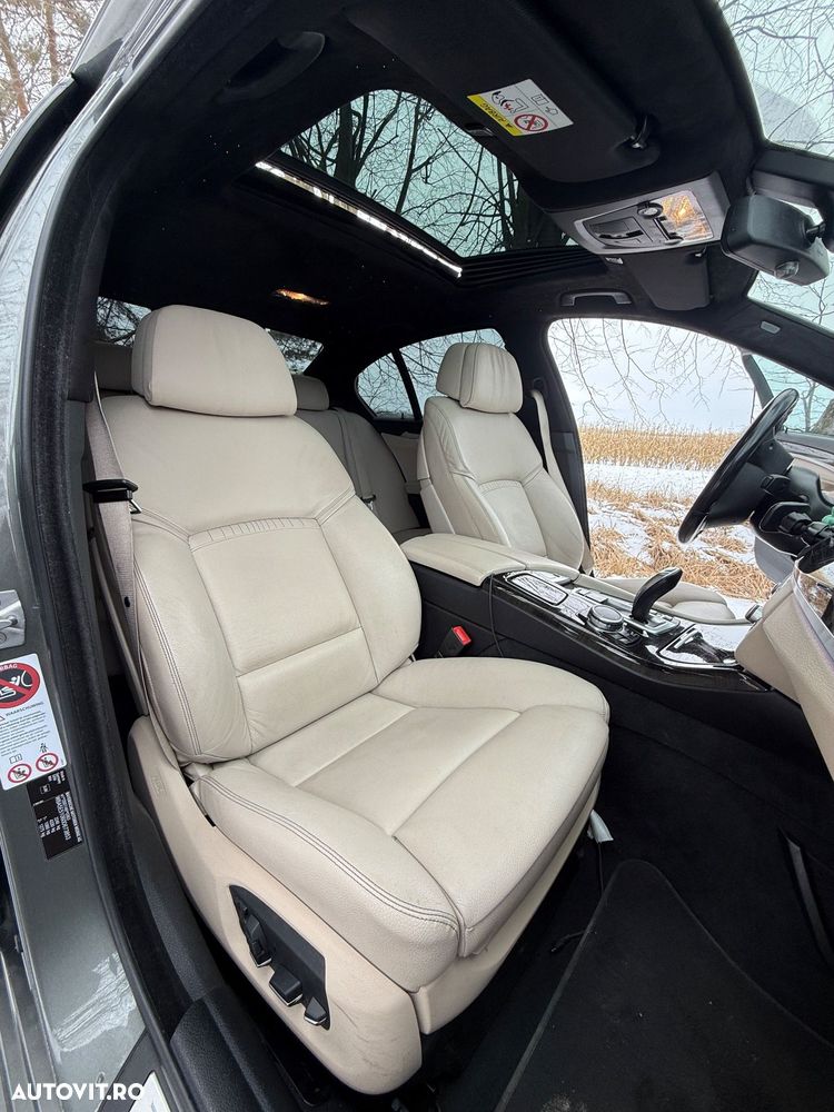 BMW Seria 5 520d Aut. Luxury Line - 13
