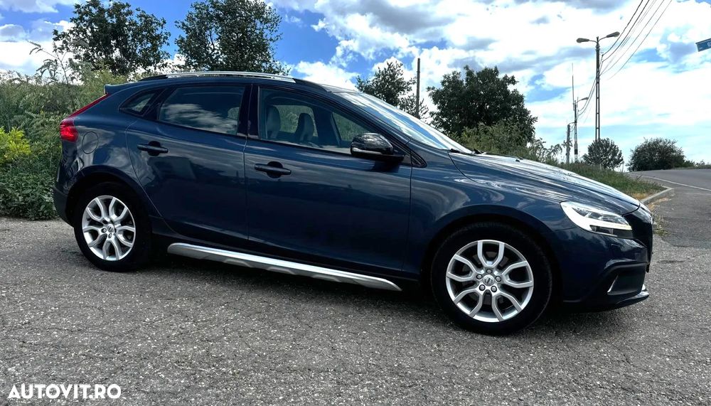 Volvo V40 T4 AWD Geartronic Pro - 1