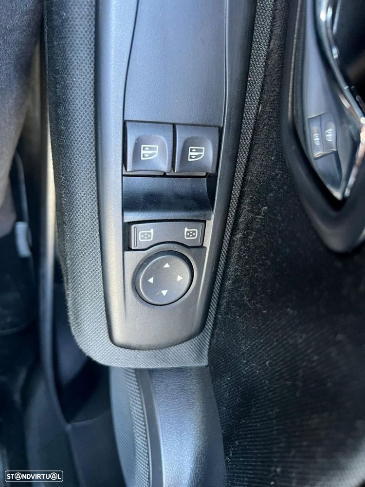 Renault Mégane Sport Tourer - 10