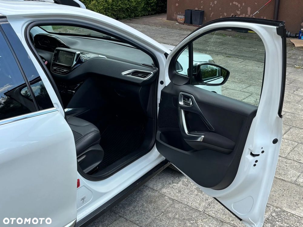 Peugeot 2008 1.6 VTi Allure - 25