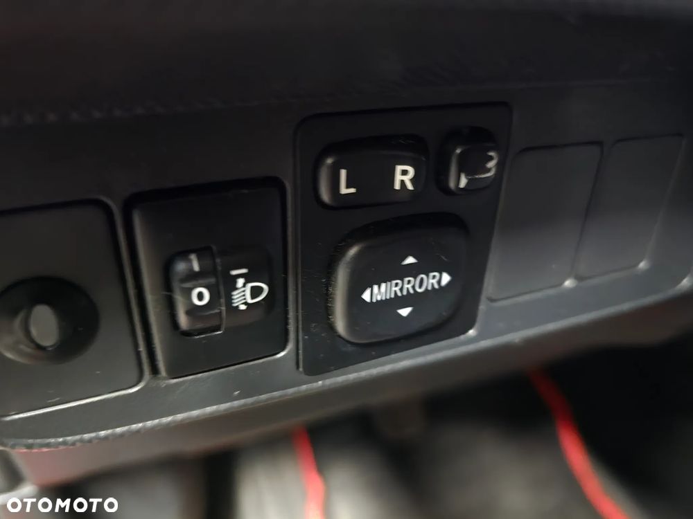 Toyota Auris 1.6 Premium - 36