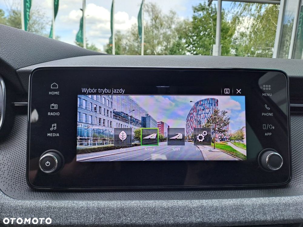 Skoda Kamiq 1.0 TSI Drive DSG - 12