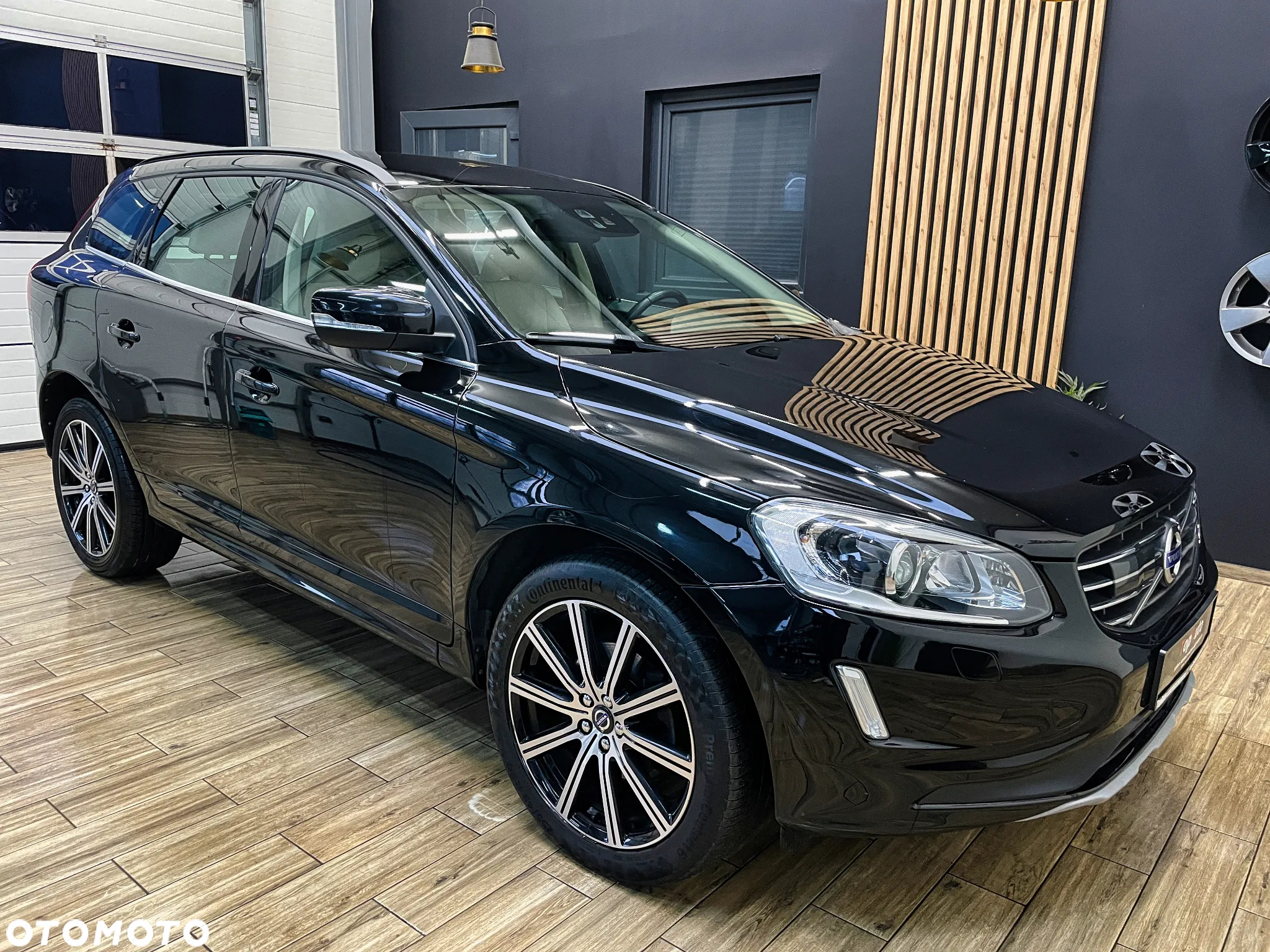 Volvo XC 60 - 4