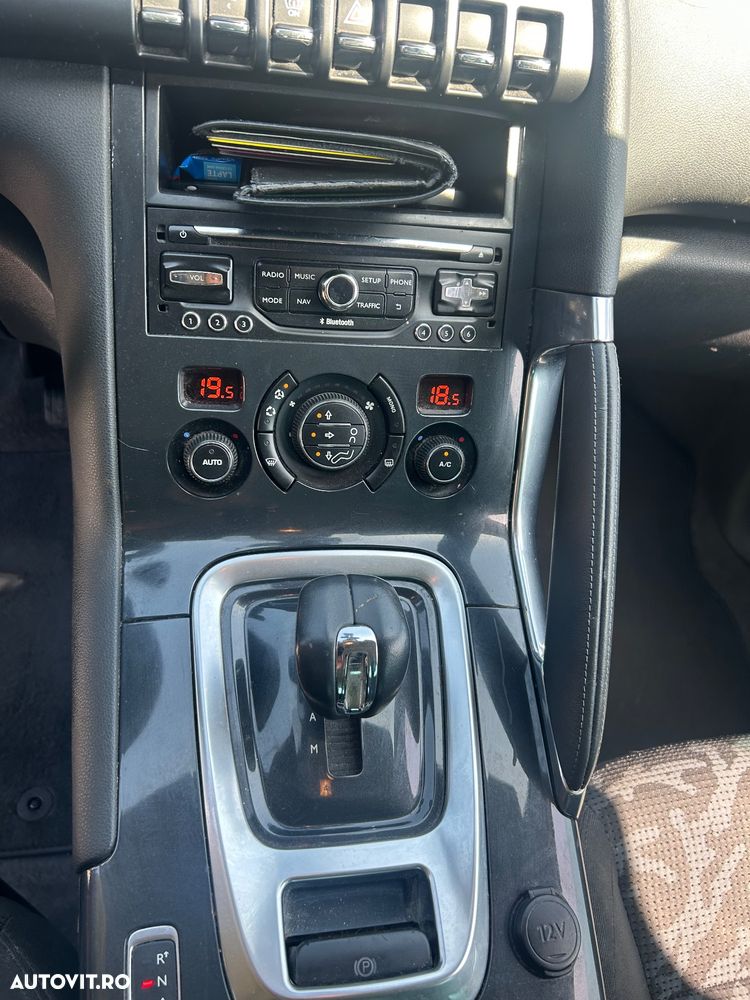 Peugeot 3008 HDi 160 Automatik Active - 12