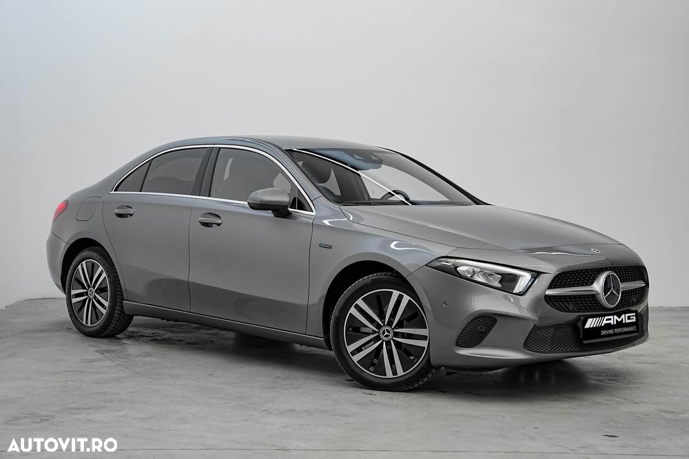 Mercedes-Benz A 250 e 8G-DCT Edition 2021 - 3