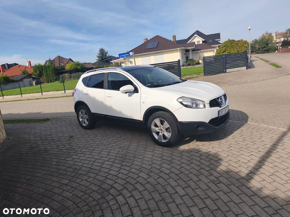 Nissan Qashqai - 1