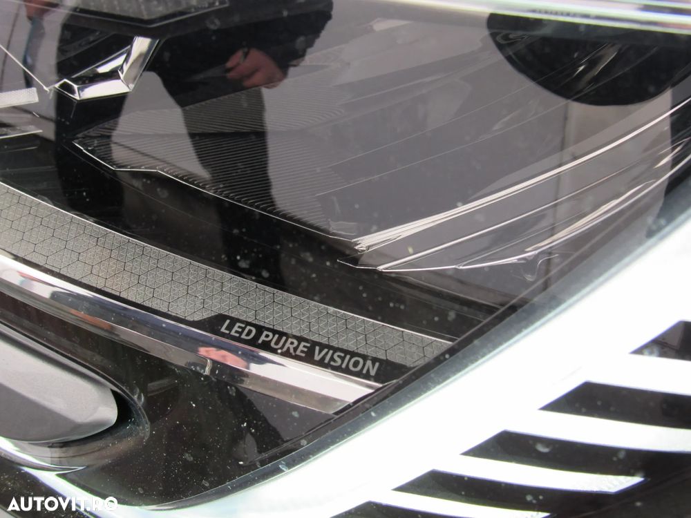 Renault Megane TCe 140 GPF BUSINESS EDITION - 28