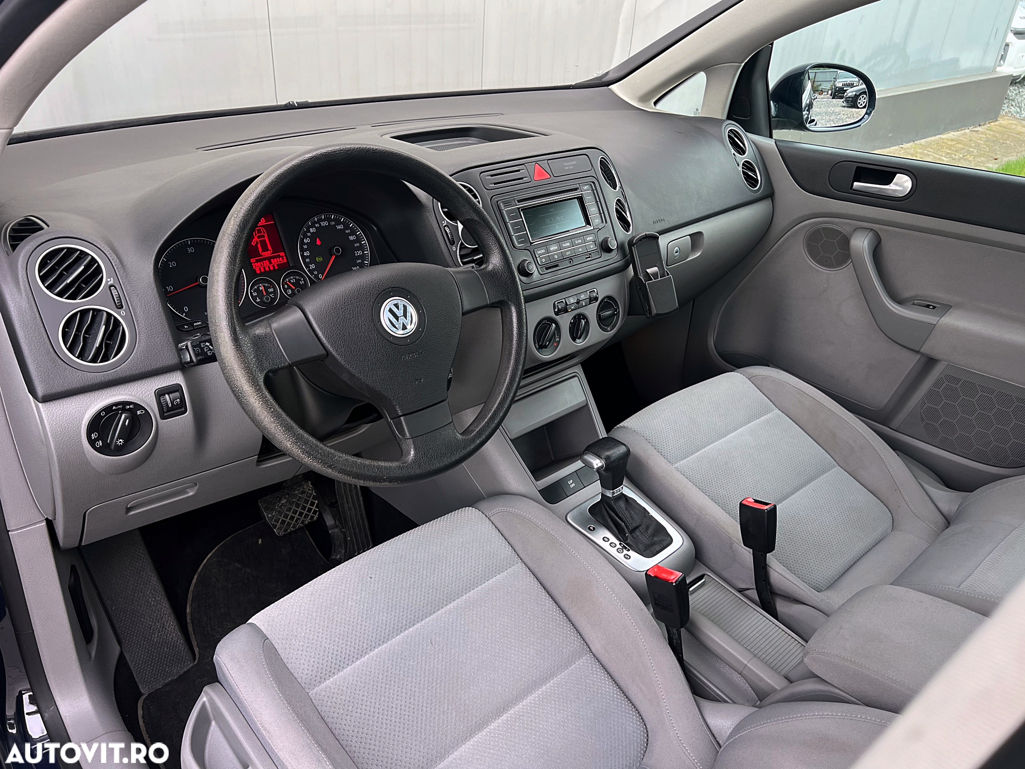 Volkswagen Golf Plus 2.0 TDI Comfortline DPF DSG - 15