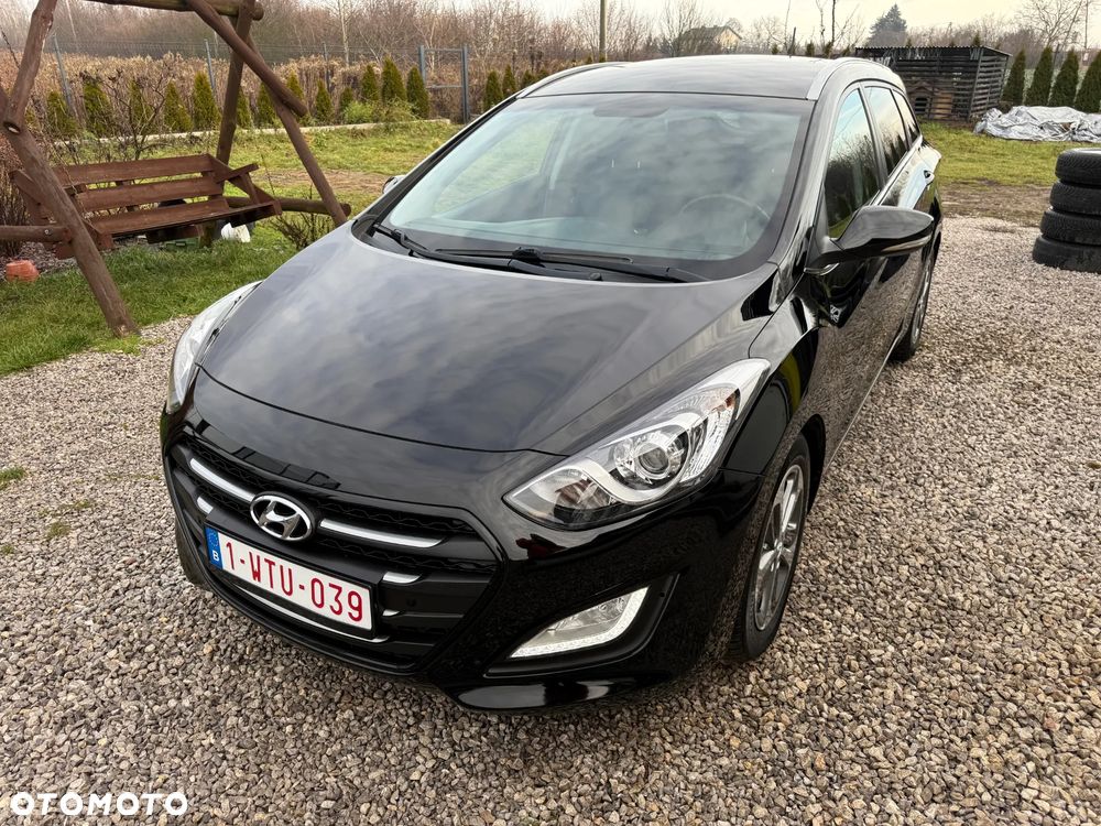 Hyundai i30 blue Kombi 1.6 GDi Passion - 6