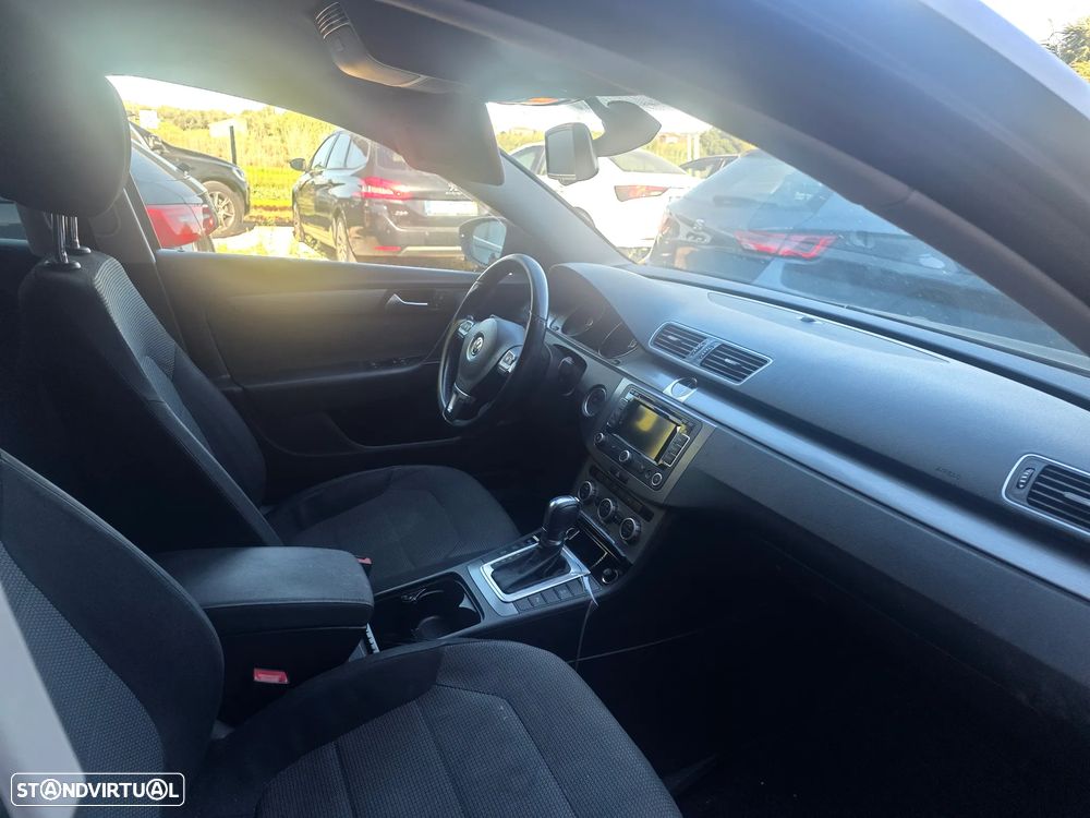 VW Passat Variant 1.6 TDI Highline DSG - 10