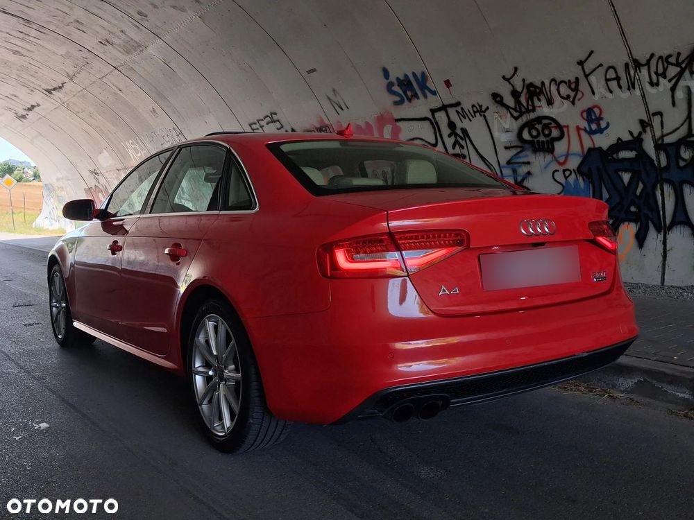 Audi A4 Limousine 2.0 TFSI Quattro S tronic - 9
