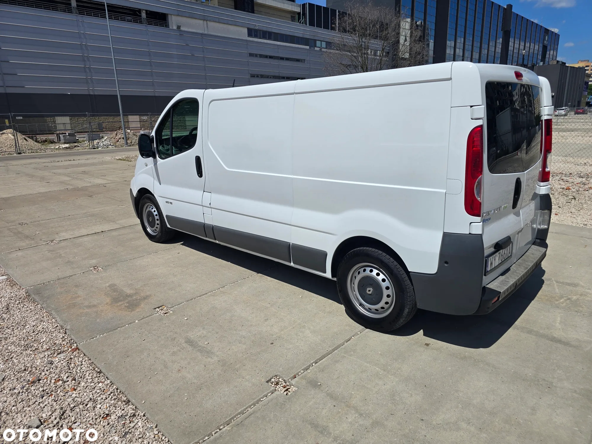 Renault TRAFIC - 10