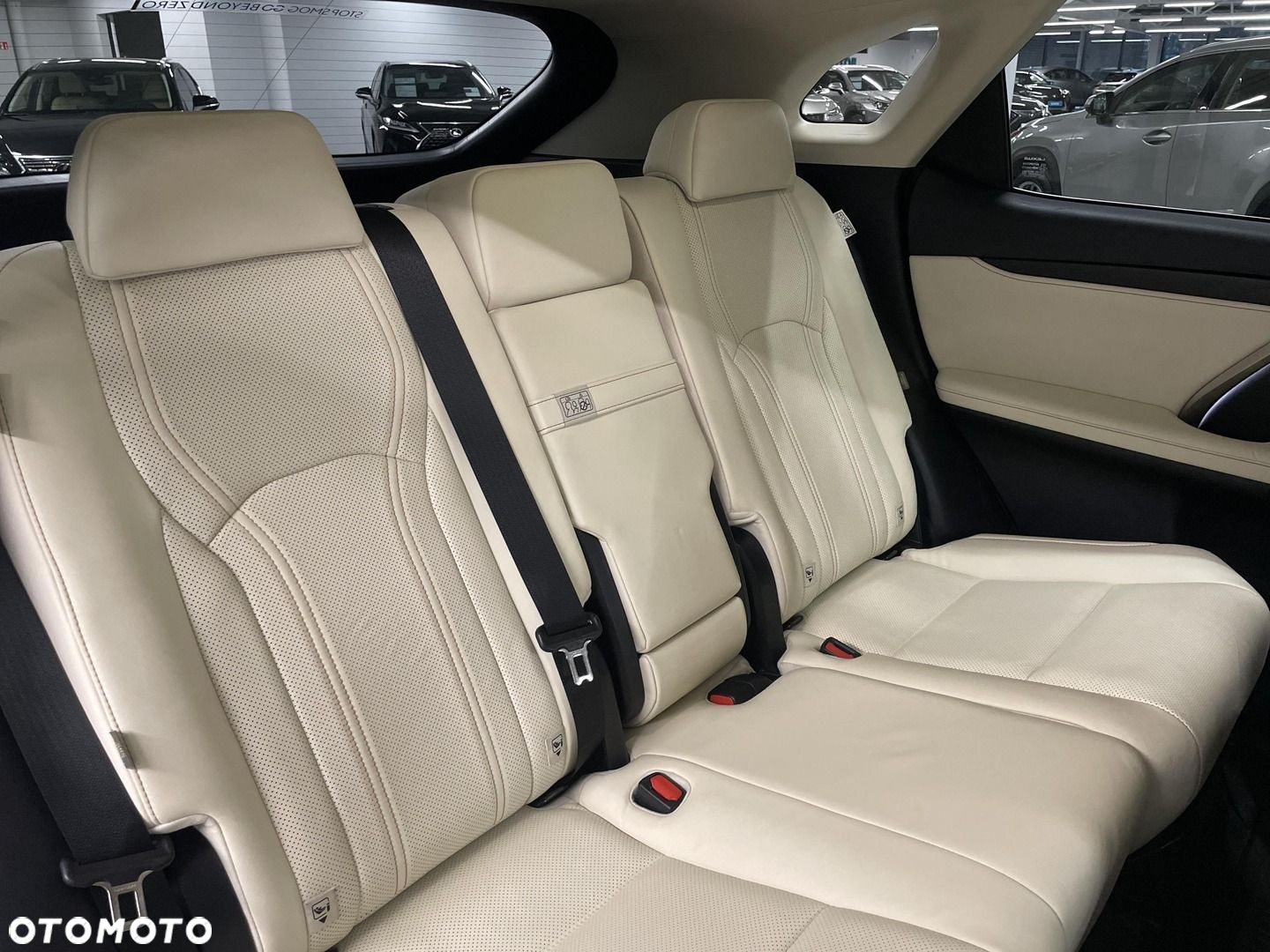 Lexus RX - 17