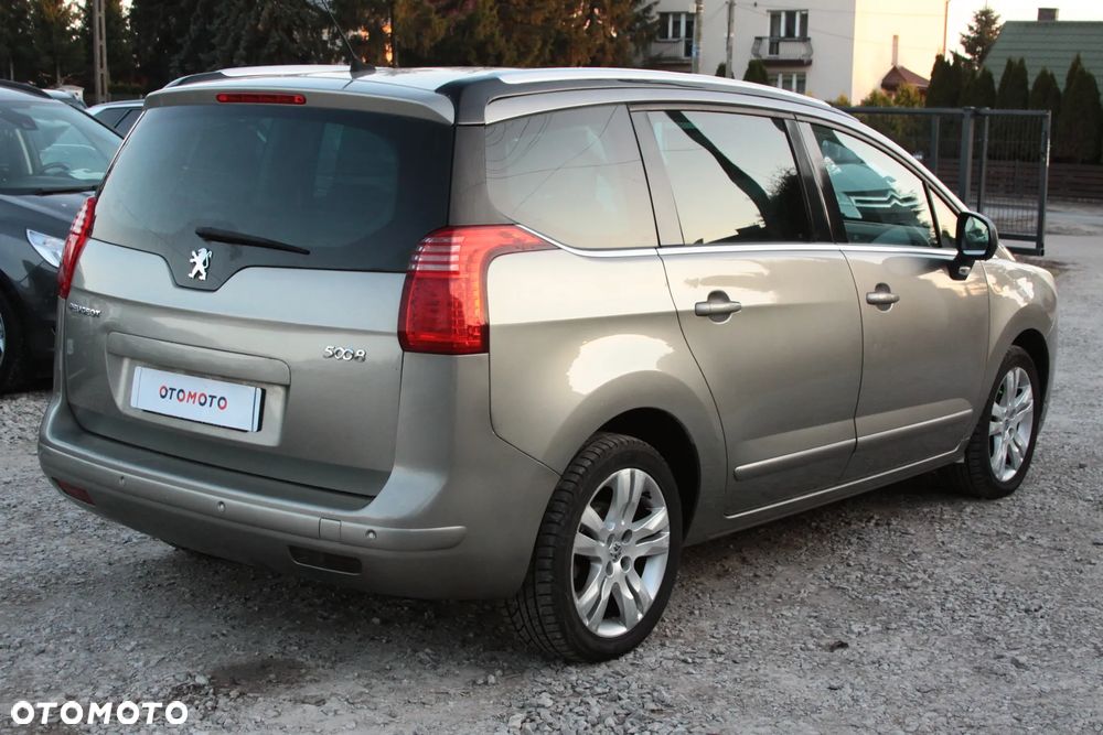 Peugeot 5008 HDI FAP 150 Premium - 10
