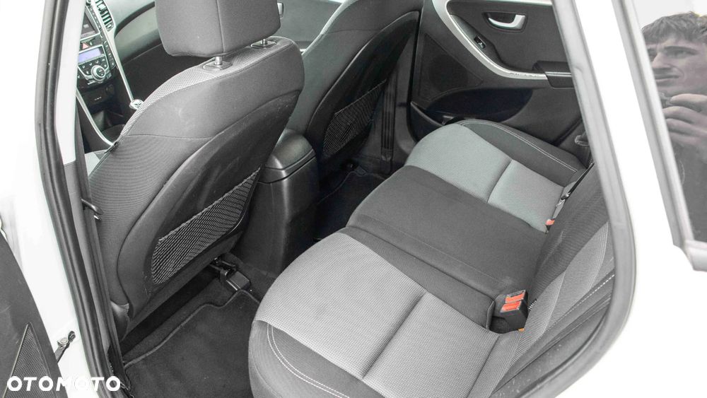 Hyundai i30 1.4 Premium - 19