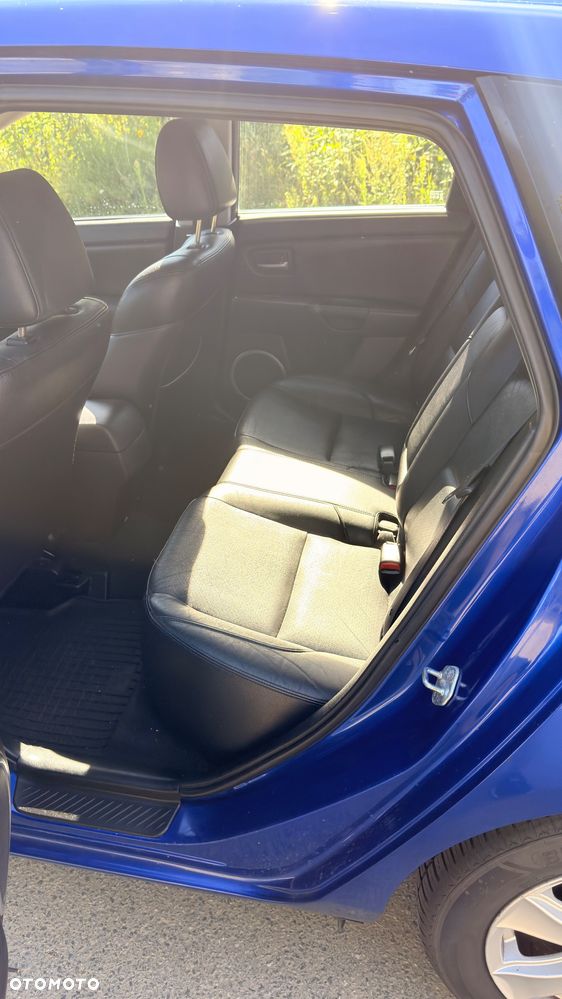 Mazda 3 2.0 CD Active + - 7