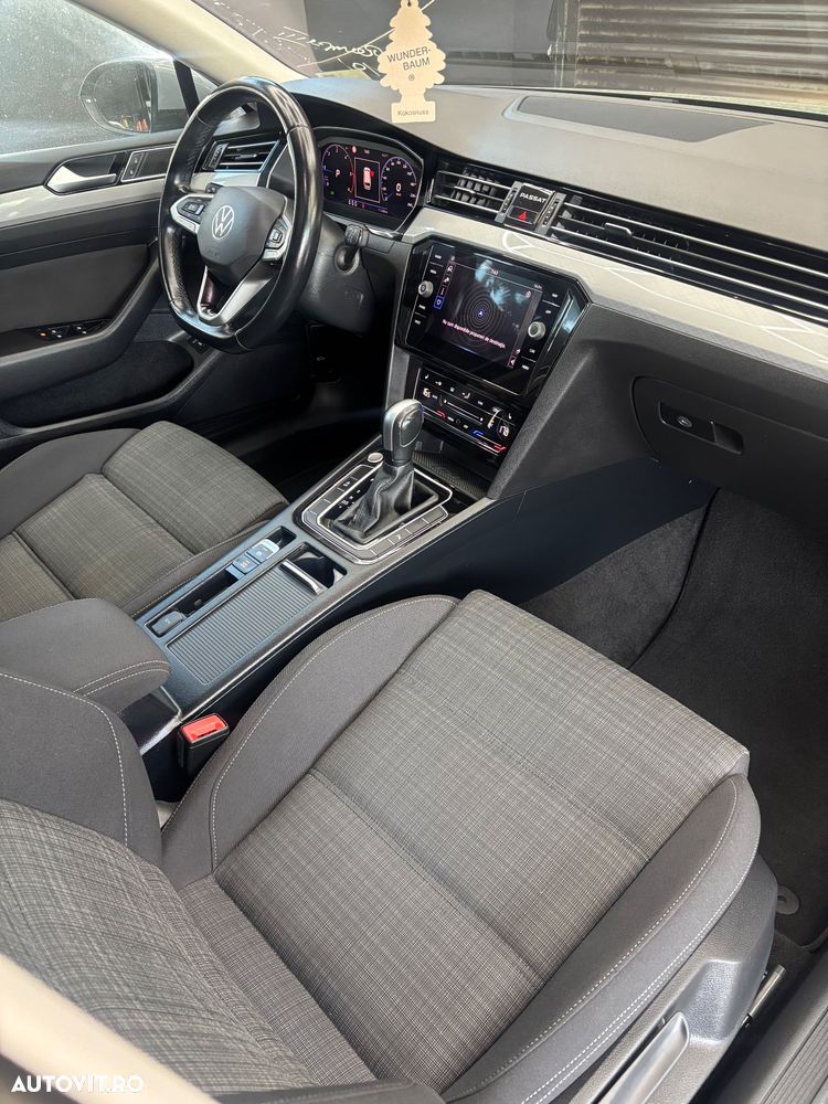 Volkswagen Passat 2.0 TDI DSG (BlueMotion Technology) Comfortline - 23